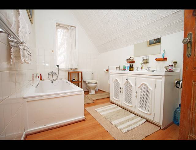 4 BEDROOM HOUSE FOR SALE IN HOUGHTON ESTATE